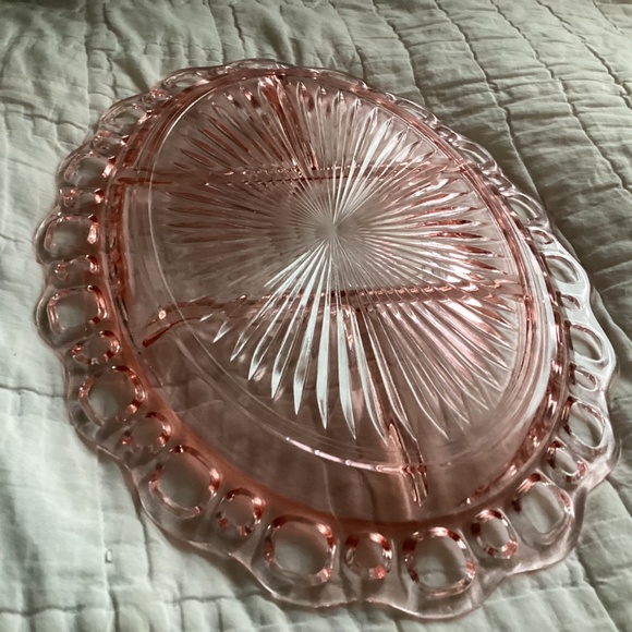 PINK DEPRESSION GLASS FIVE COMPARTMENT OPEN LACE EDGE, RETICULATED OVAL DISH - Picture 7 of 8